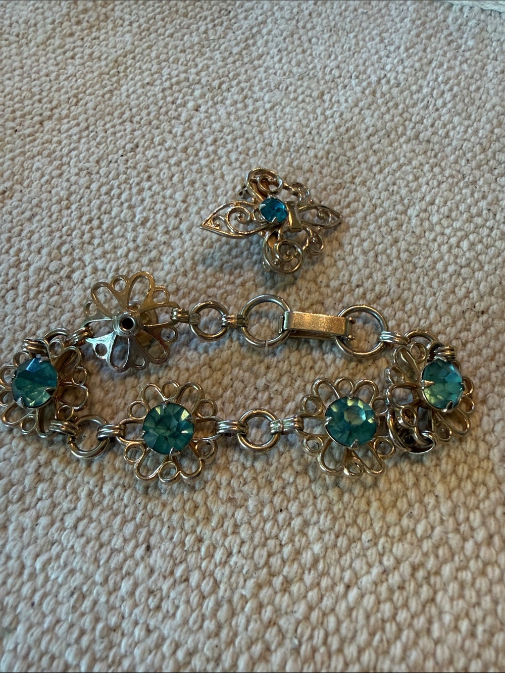 Silver-Tone Floral Bracelet with Teal Crystal Accents